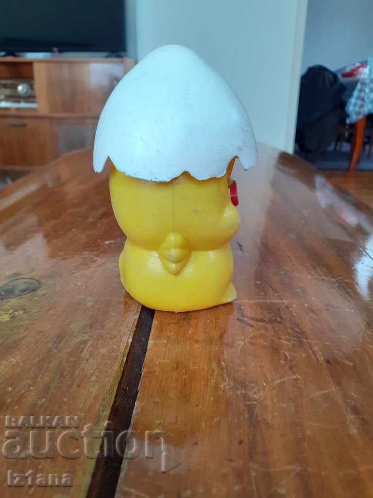 Old toy chicken with price 6.00 BGN | € 3.07 Old toy chicken with price 6.00 BGN | € 3.07