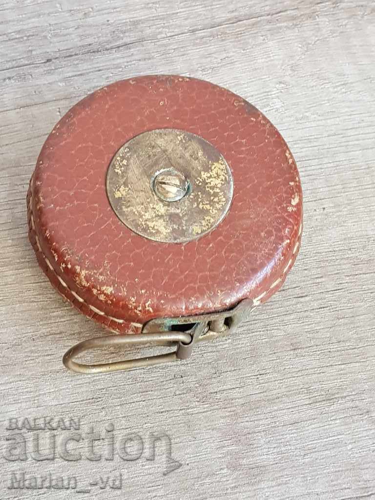 Old metal tape measure Kinex 5 meters with price 40.00 BGN | € 20.45 Old metal tape measure Kinex 5 meters with price 40.00 BGN | € 20.45