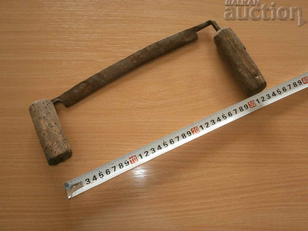 παλιό πρωτόγονο χειροποίητο χέρι ροκανάν με τιμή 15.00 BGN | € 7.67