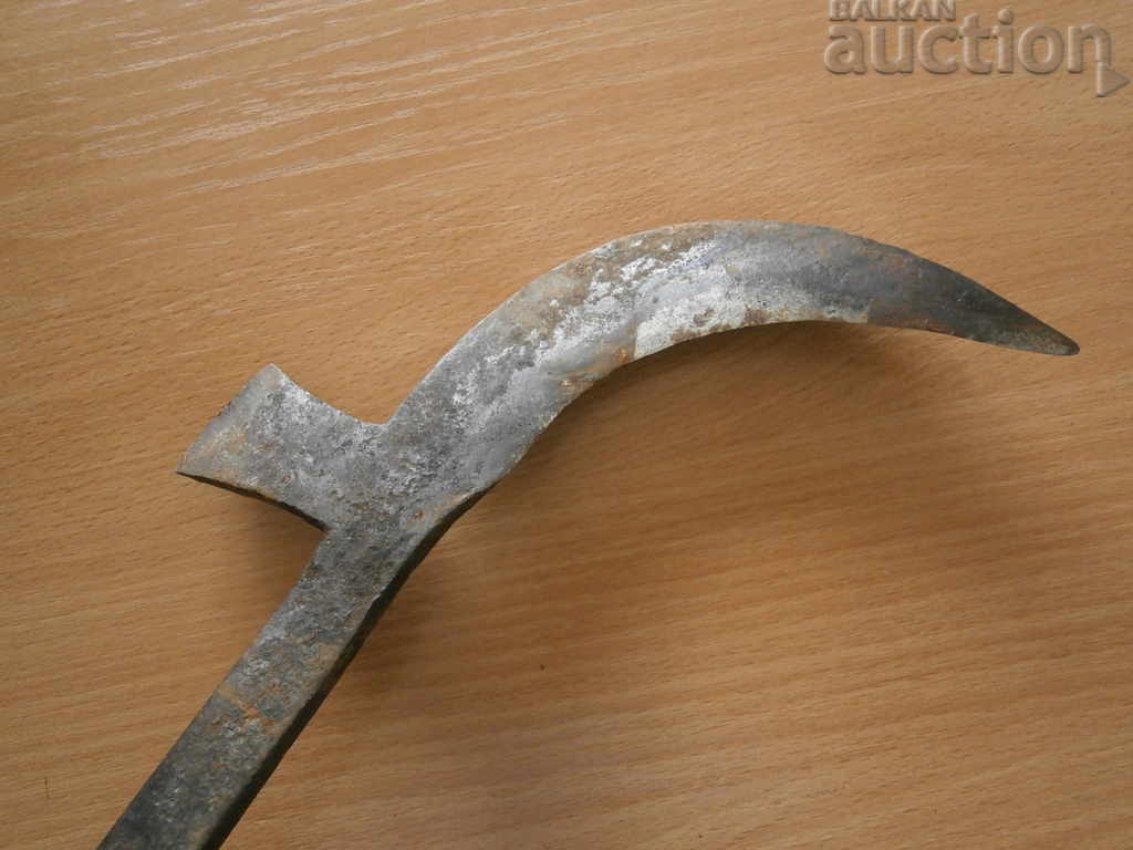 Auction  old knicker manually forged sickle ax