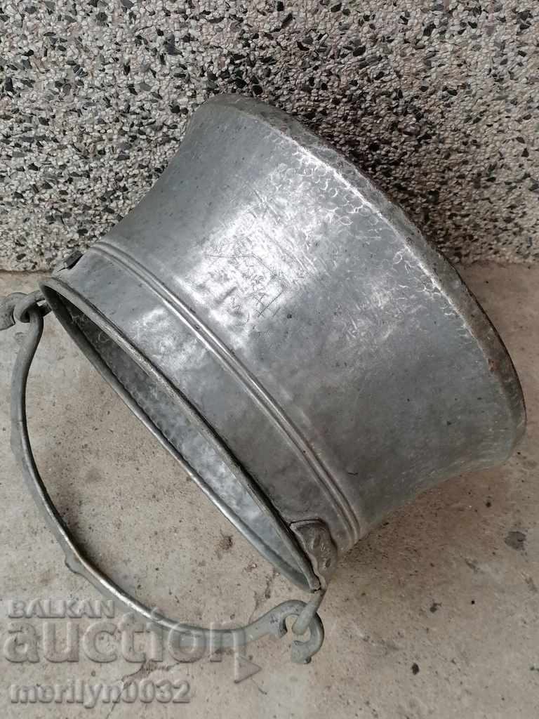 Аукцион Калайдисан менец, котел, бакър, меден съд Аукцион Калайдисан менец, котел, бакър, меден съд