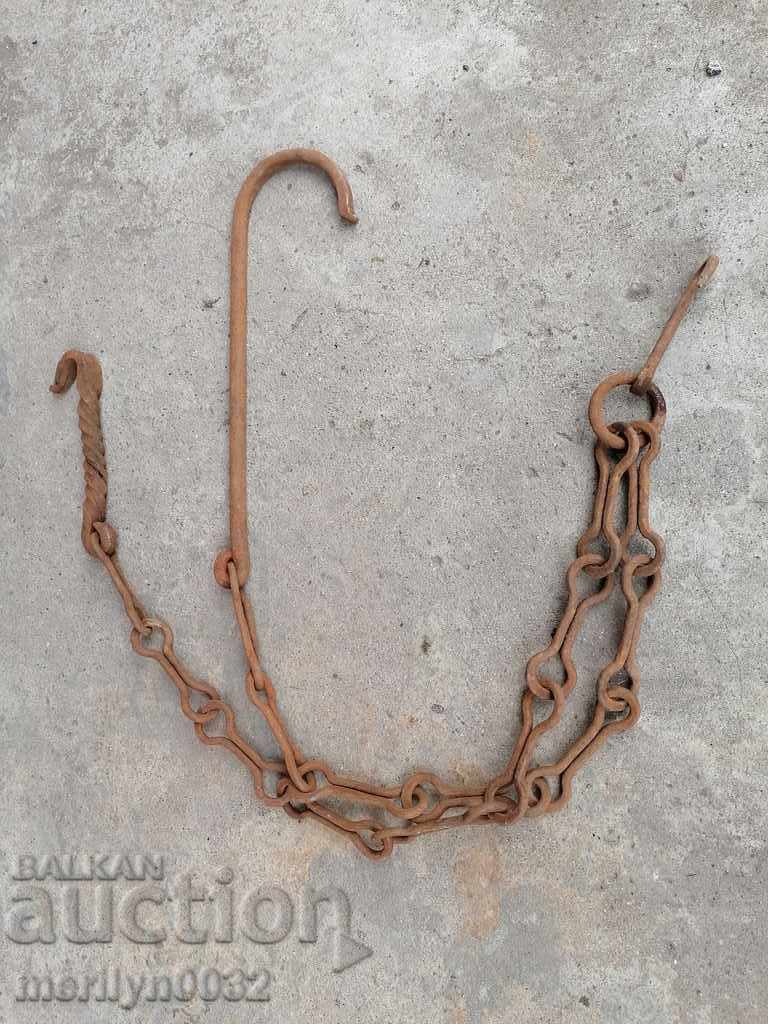 Vechiul cârlig lanț forjat, cârlige cuier lanț focar cu preț 47.00 BGN | € 24.03