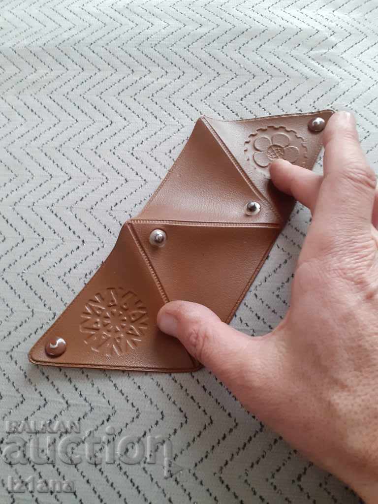 Доставка на Старо портмоне Доставка на Старо портмоне