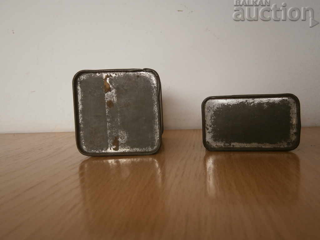 Delivery of antique metal boxes lot Delivery of antique metal boxes lot