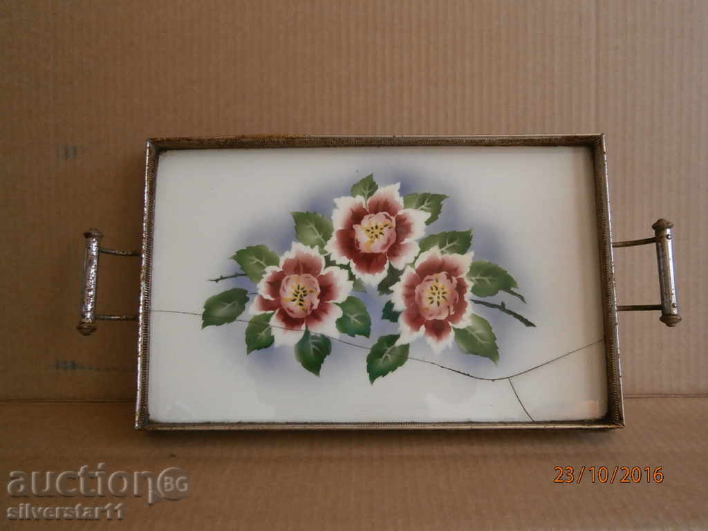 Auction old porcelain tray Auction old porcelain tray