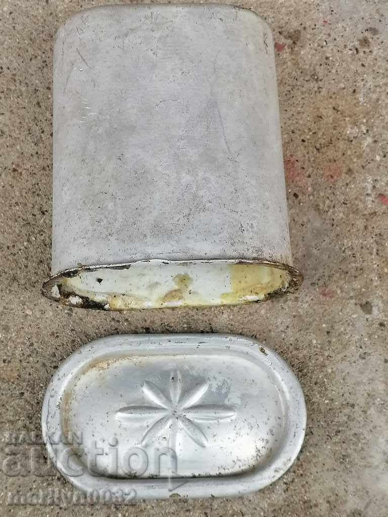 Delivery of German aluminum jug for food Second world Delivery of German aluminum jug for food Second world