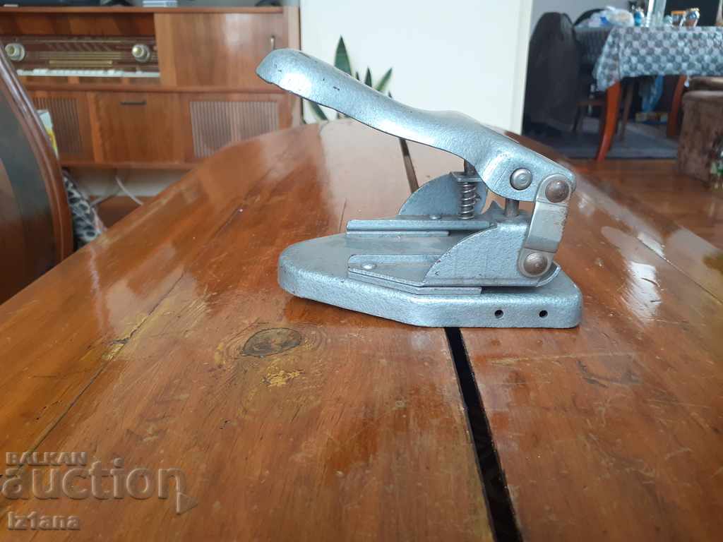 An old perforator with price 12.00 BGN | € 6.14 An old perforator with price 12.00 BGN | € 6.14