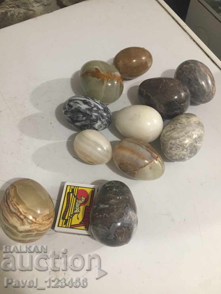 10 colecție de ouă de piatră