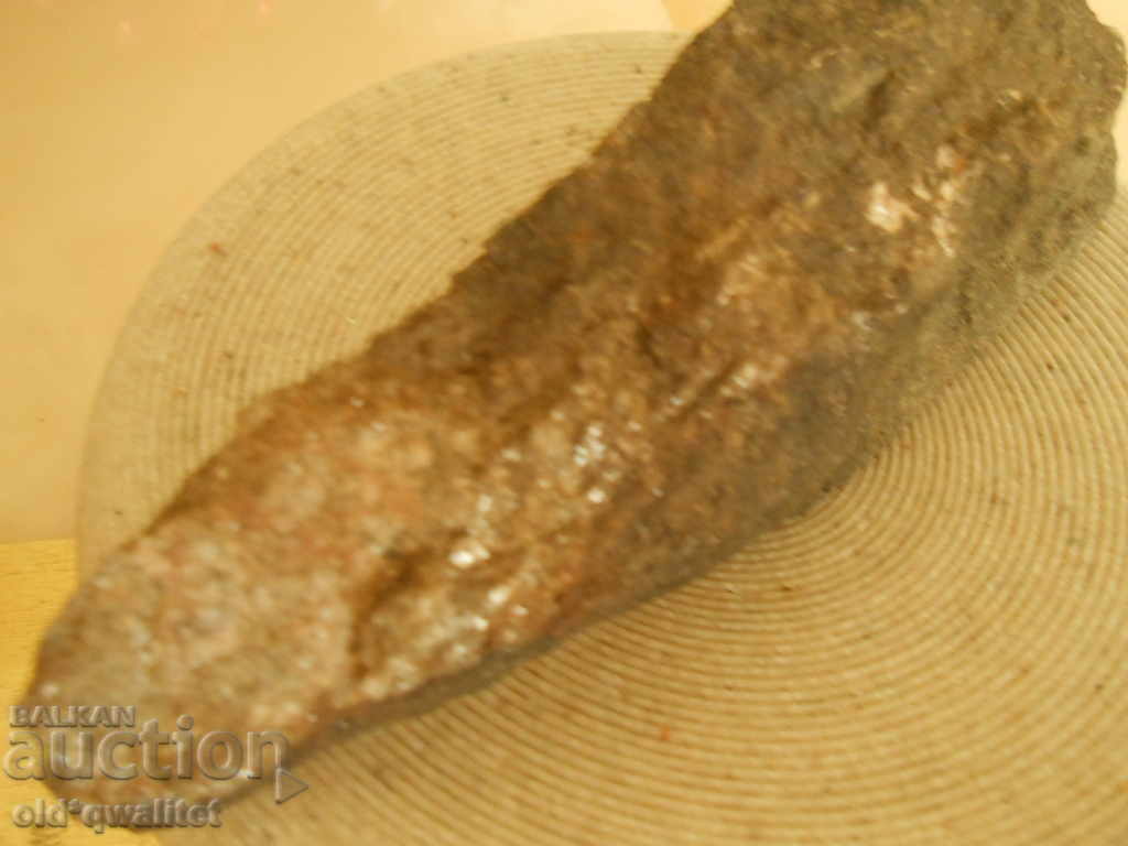 Δημοπρασία Πέτρα από τον πυθμένα του ποταμού ELBA μέγεθος περίπου 11,5 cm / 4 cm / 2,7 cm Δημοπρασία Πέτρα από τον πυθμένα του ποταμού ELBA μέγεθος περίπου 11,5 cm / 4 cm / 2,7 cm