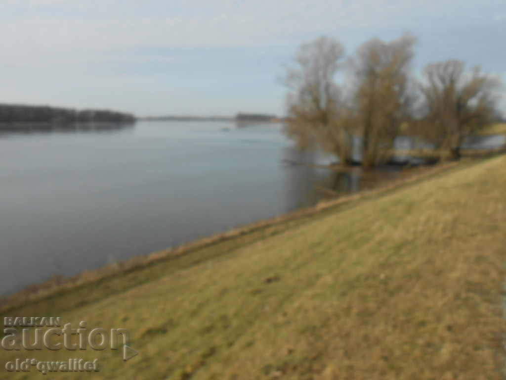 Παράδοση Πέτρα από τον πυθμένα του ποταμού ELBA μέγεθος περίπου 11,5 cm / 4 cm / 2,7 cm Παράδοση Πέτρα από τον πυθμένα του ποταμού ELBA μέγεθος περίπου 11,5 cm / 4 cm / 2,7 cm