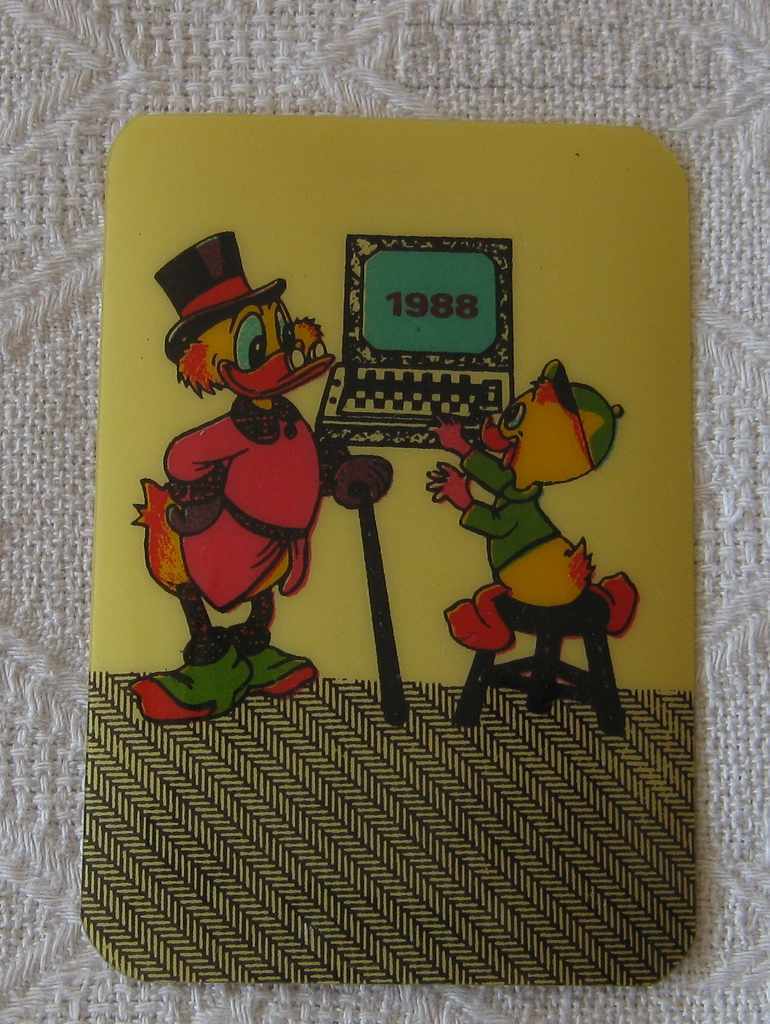 UNCLE SCROW DISNEY ANIMATION YELLOW 1988