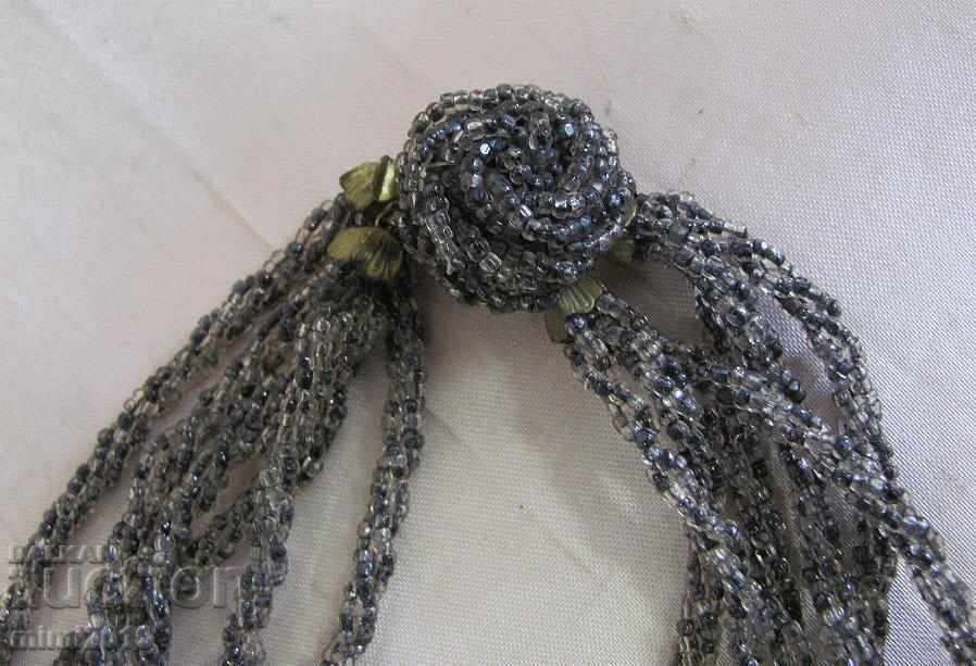 Auction  70's Vintich Women's Glass Bead Necklace