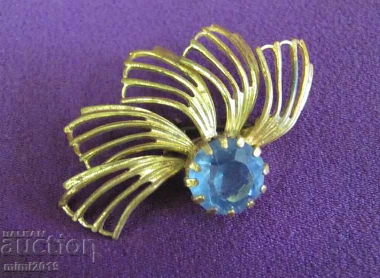 Delivery of Vintage Women's Brooch Bohemia
