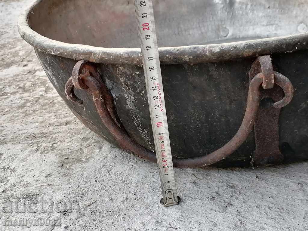 Auction  Old Copper Bowl Tray A LARGE copper copper pot