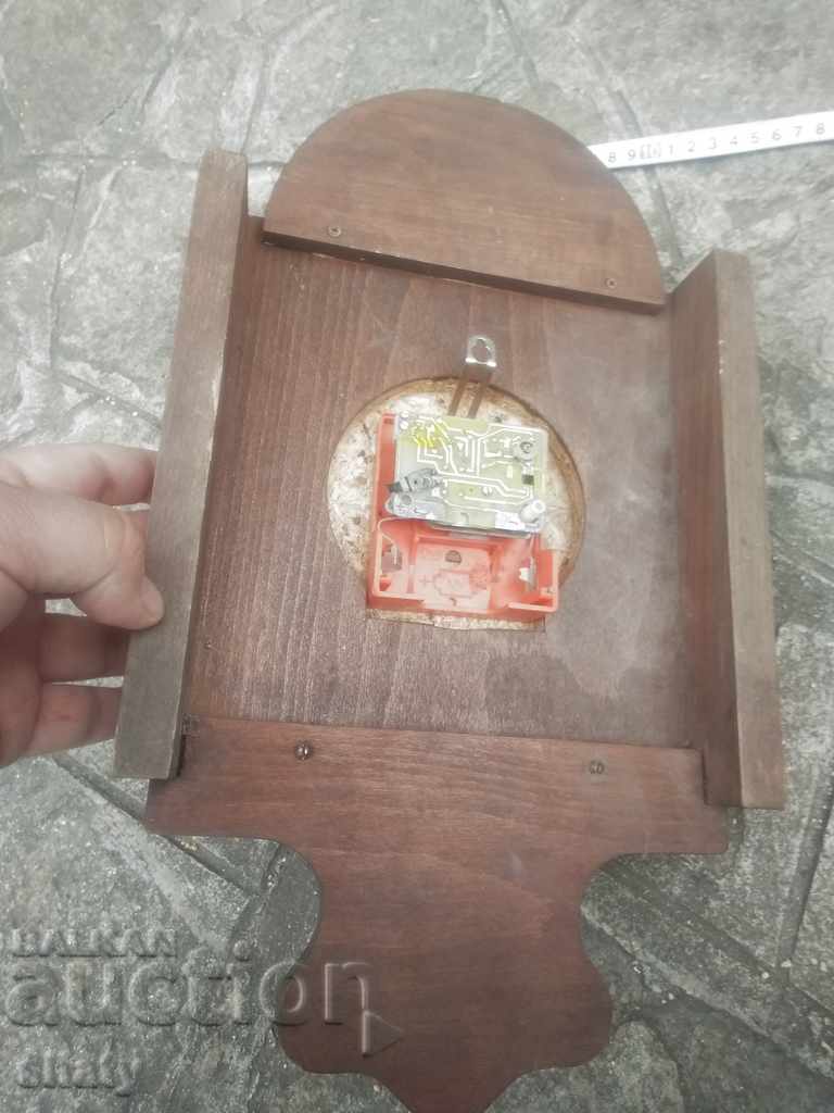 Delivery of Old Russian Wall Clock Delivery of Old Russian Wall Clock