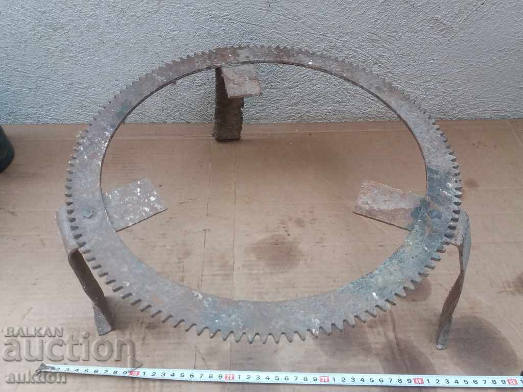 Auction  OLD REVIVAL FORGED PIROSTIA