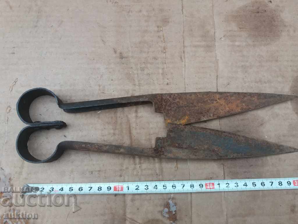 STAR HORSES HANDLE FOR SHEEPING THE SHEEP with price 2.89 BGN | € 1.48 STAR HORSES HANDLE FOR SHEEPING THE SHEEP with price 2.89 BGN | € 1.48