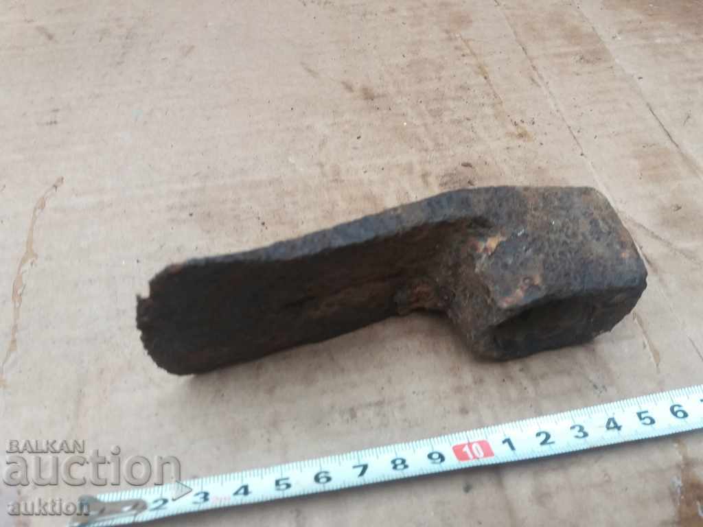 Delivery of OLD FORGED TESLA - CARPENTING TOOL Delivery of OLD FORGED TESLA - CARPENTING TOOL