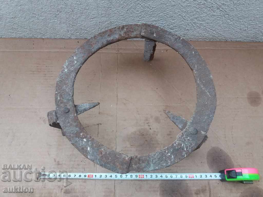 Delivery of OLD MASSIVE FORGED REVIVAL PIROSTIA Delivery of OLD MASSIVE FORGED REVIVAL PIROSTIA