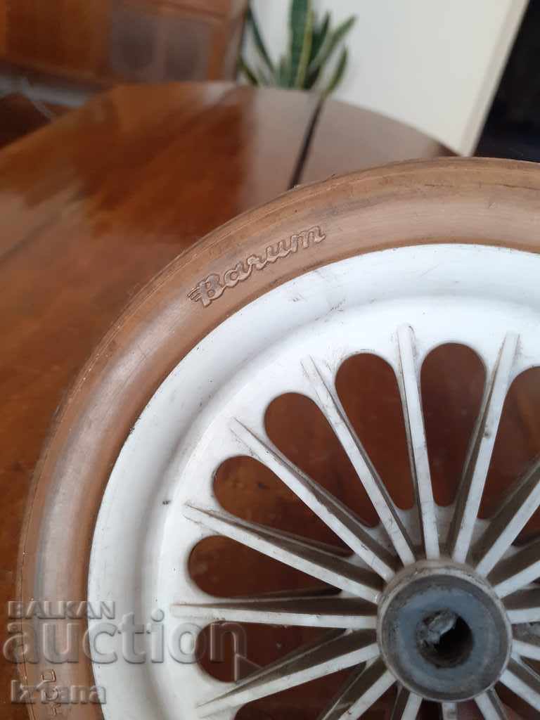 Auction Old tires, wheels Auction Old tires, wheels