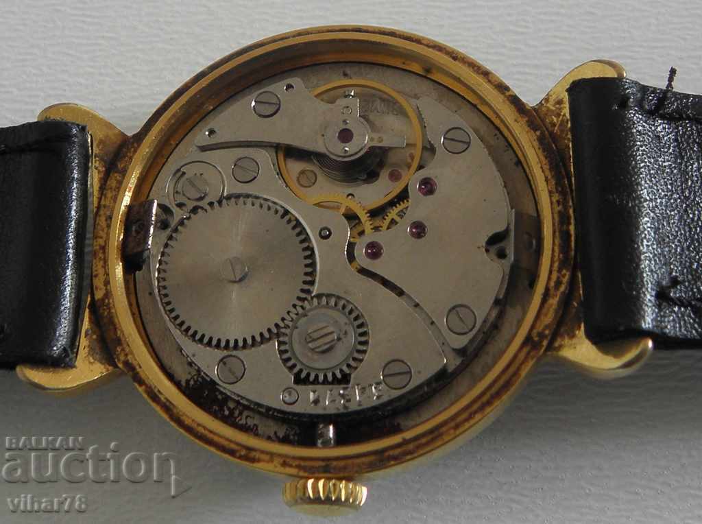 MEN'S WINTER WINDOW - 6 MEN'S WINTER WINDOW - 6