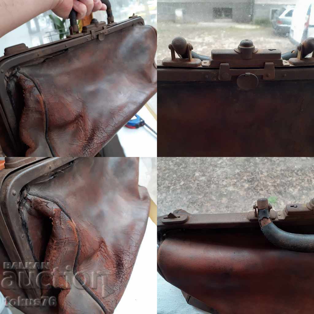 OLD LEATHER DOOR BAG - 6 OLD LEATHER DOOR BAG - 6