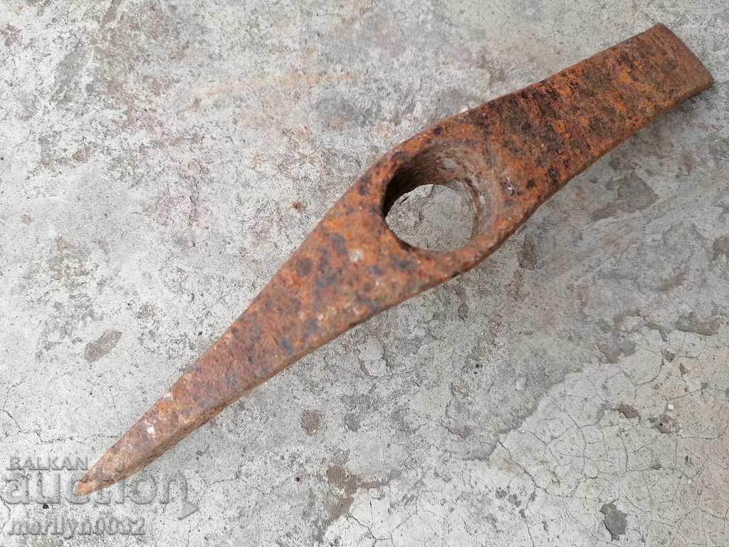 Auction Revival hand-forged pickaxe with wrought iron engravings Auction Revival hand-forged pickaxe with wrought iron engravings