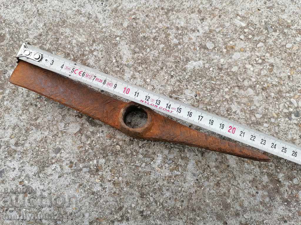 Revival hand-forged pickaxe with wrought iron engravings - 5 Revival hand-forged pickaxe with wrought iron engravings - 5