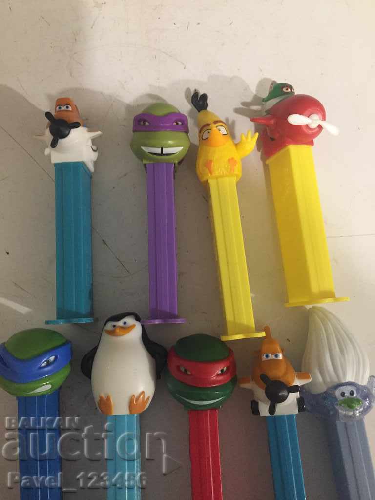 Auction REZ toy collection Auction REZ toy collection