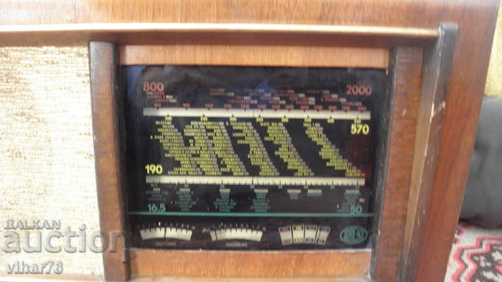 Delivery of Old radio-LORENZ