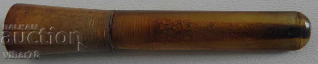 Auction  Old Amber Cigarette