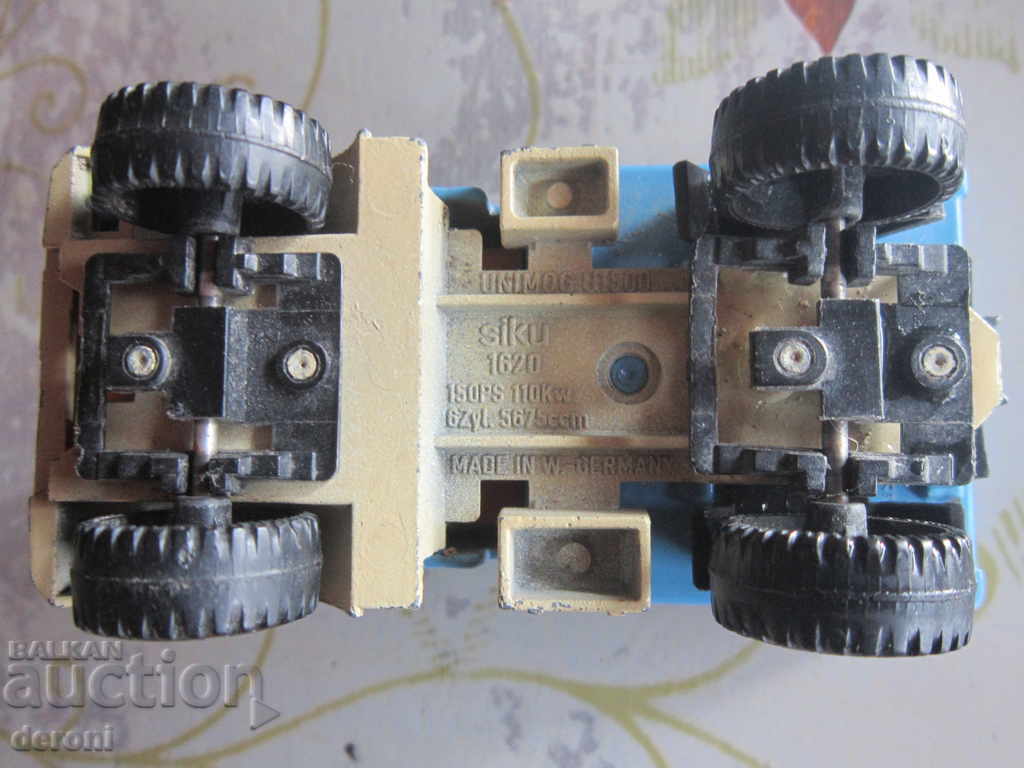 Φορτηγό τρόλεϊ αυτοκινήτου Mercedes Benz Unimog - 6