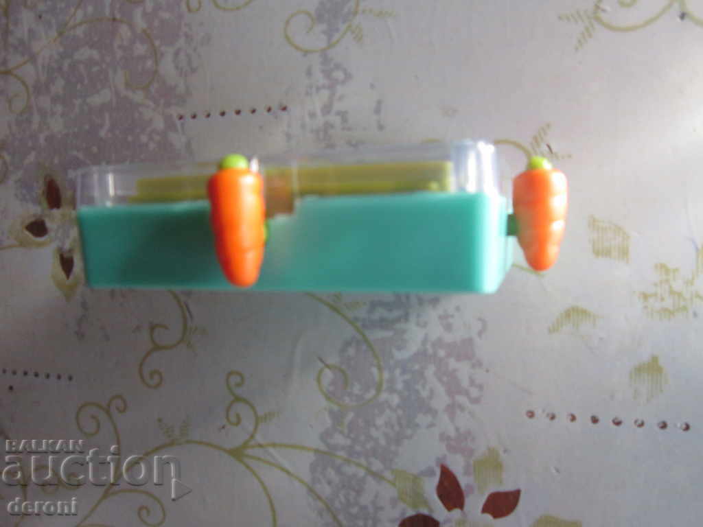 Auction Mc Donalds jag collection toy Auction Mc Donalds jag collection toy