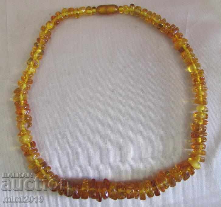 Auction Vintage Women's Necklace, Necklace natural amber 29 gr. Auction Vintage Women's Necklace, Necklace natural amber 29 gr.