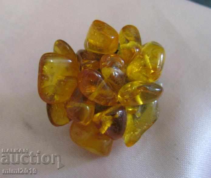 Delivery of Vintage Ladies Earrings natural amber Delivery of Vintage Ladies Earrings natural amber