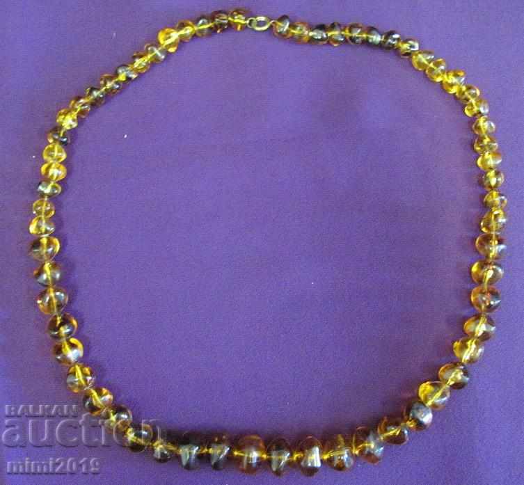 Auction Vintage Women's Necklace, Necklace and Ring Auction Vintage Women's Necklace, Necklace and Ring