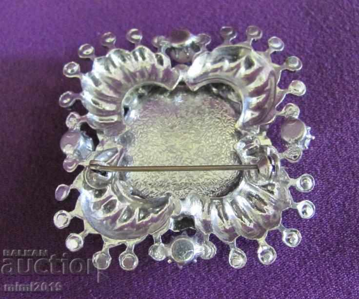 Vintage Ladies Porcelain Brooch - 5