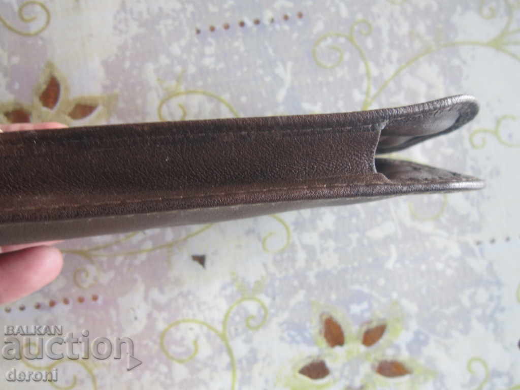 Auction Antique leather razor case razor scissors Auction Antique leather razor case razor scissors