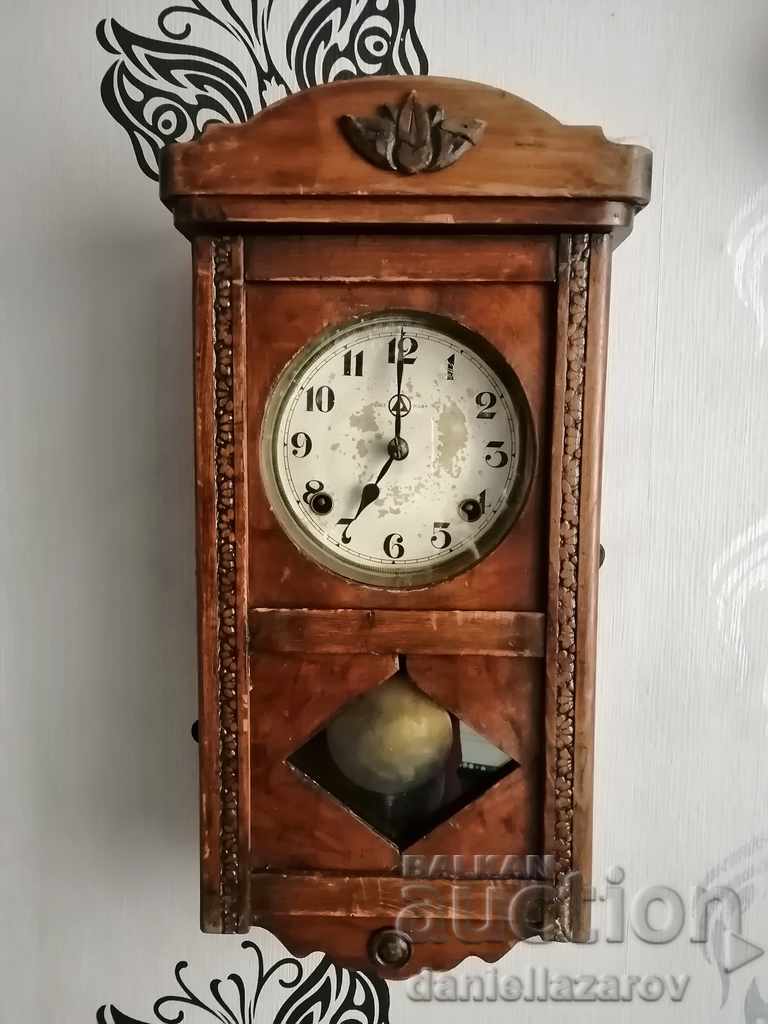 Παλιό γερμανικό ρολόι τοίχου