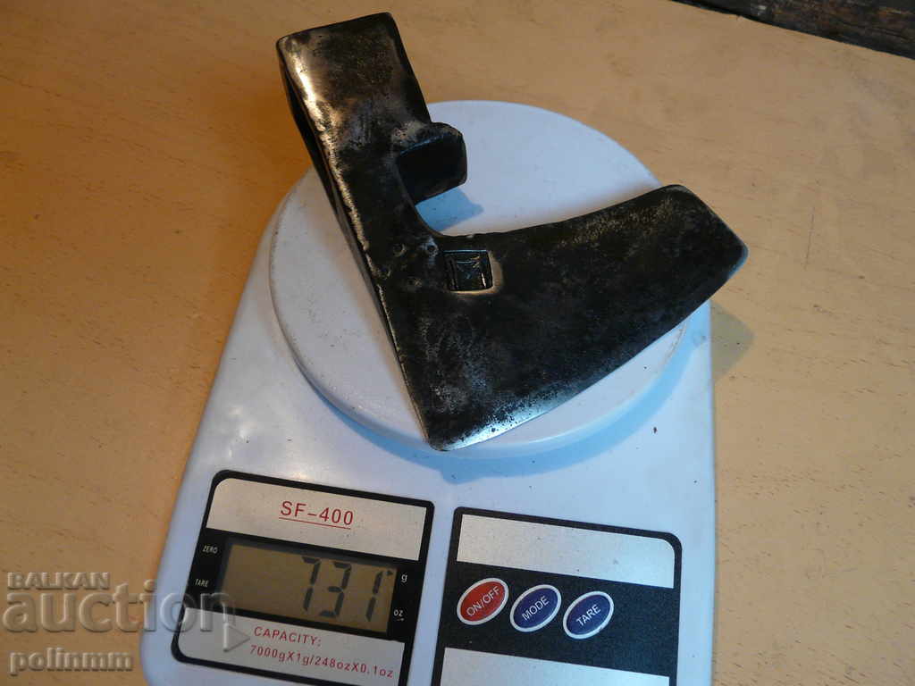 Old pioneer ax - 3 - 5