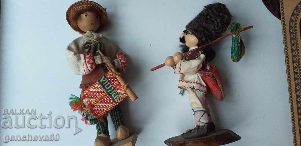 Souvenir old Russian dolls with costumes, musicians with price 30.00 BGN | € 15.34