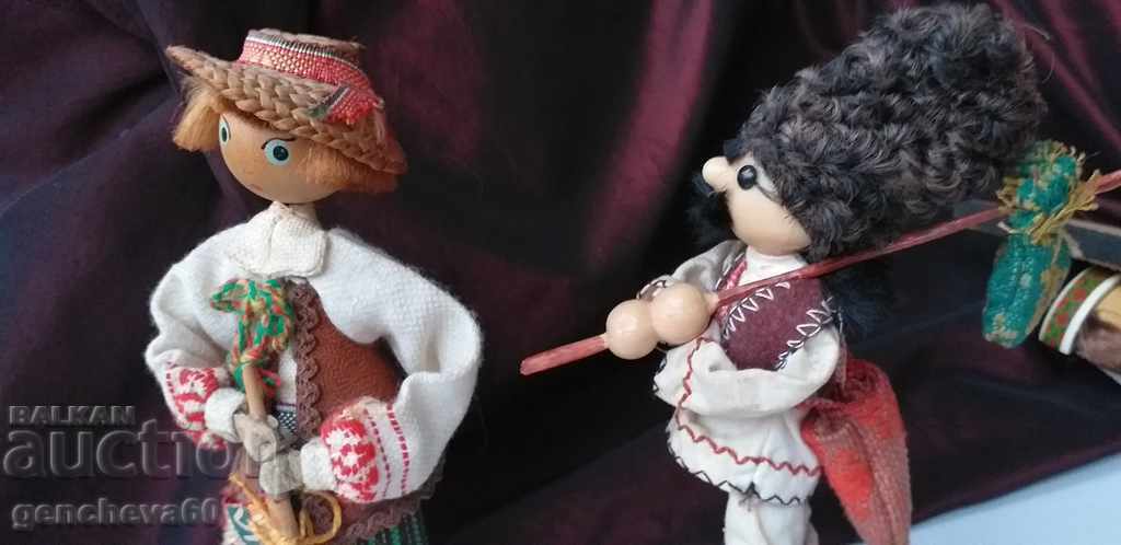 Souvenir old Russian dolls with costumes, musicians - 6