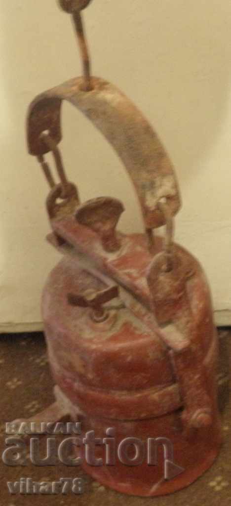 Delivery of Carabiner Lamp Delivery of Carabiner Lamp