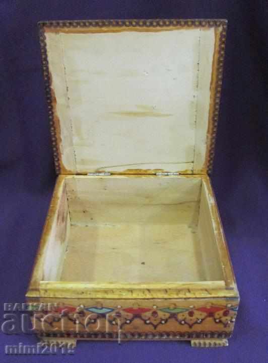 Auction Old Wooden Box hand painted Auction Old Wooden Box hand painted