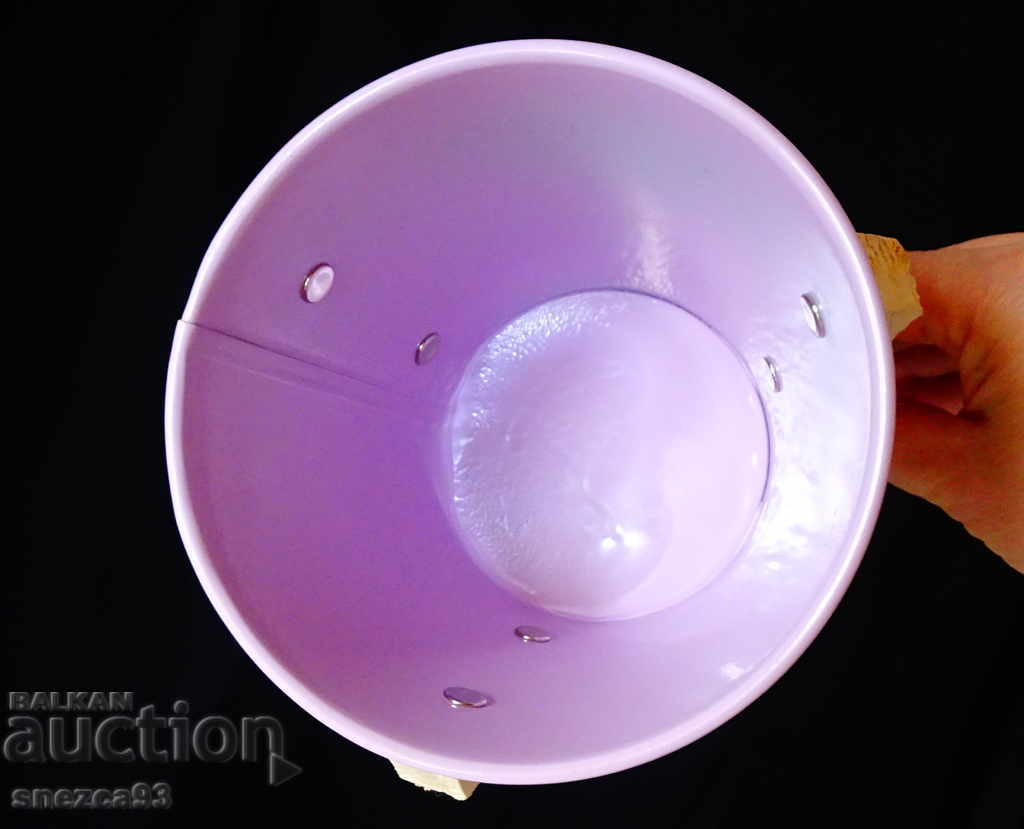 Холандска метална кашпа,саксия с крачета. - 5 Холандска метална кашпа,саксия с крачета. - 5