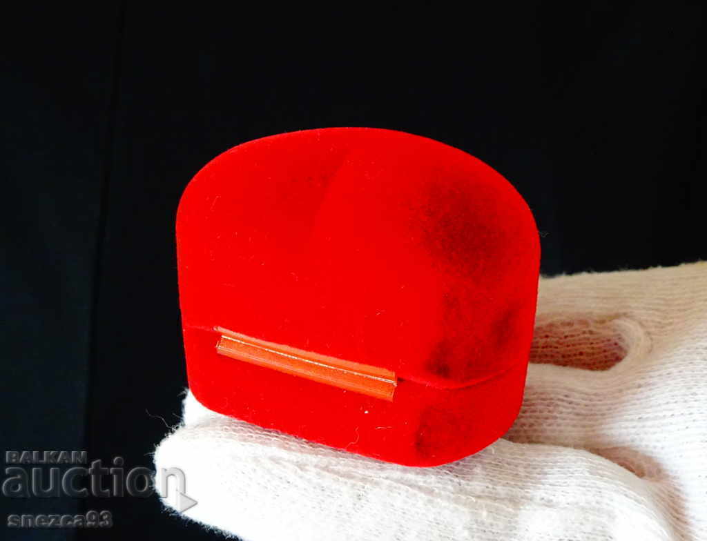 Cutie de bijuterii, inimă cu preț 3.00 BGN | € 1.53 Cutie de bijuterii, inimă cu preț 3.00 BGN | € 1.53