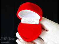 Cutie de bijuterii, inimă