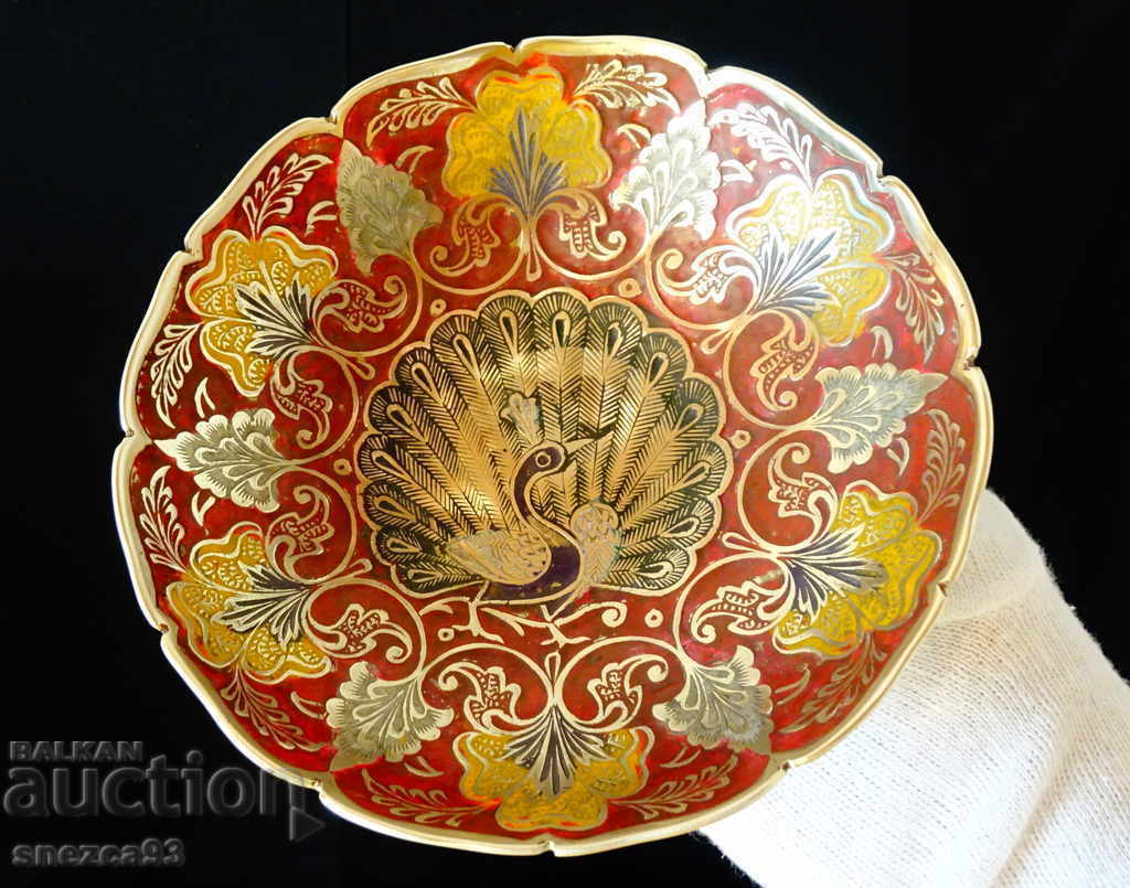 Бронзова фруктиера,клетъчен емайл,паун. с цена 36.00 лв. | € 18.41 Бронзова фруктиера,клетъчен емайл,паун. с цена 36.00 лв. | € 18.41