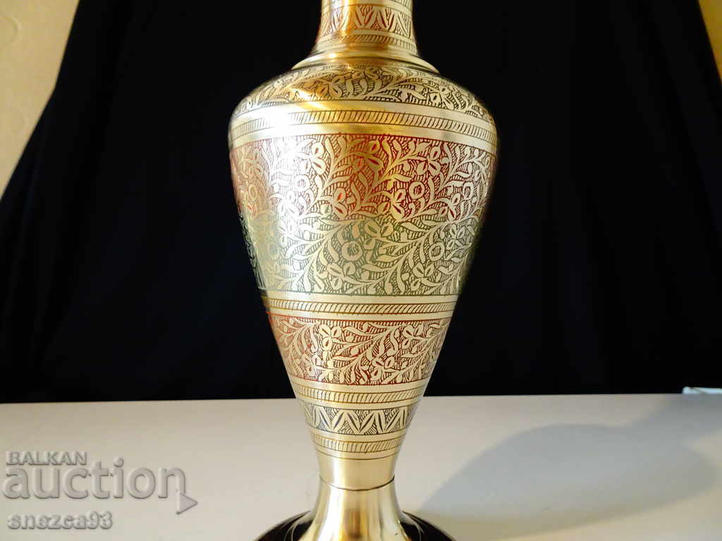 Delivery of Bronze vase, cell enamel 31 cm. Delivery of Bronze vase, cell enamel 31 cm.
