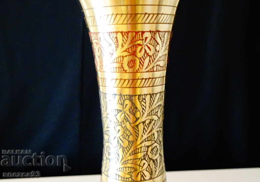Bronze vase, cloisonné enamel 34 cm with price 89.00 BGN | € 45.50 Bronze vase, cloisonné enamel 34 cm with price 89.00 BGN | € 45.50